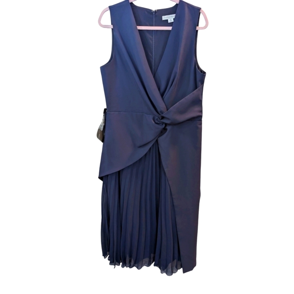 Kay Unger's Petra tea-length Navy Dress... Size 16 - Picture 4 of 10